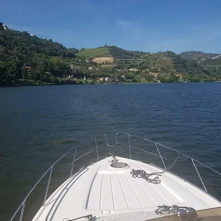 Ботель Yacht Douro