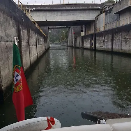 بوتيل Yacht Douro