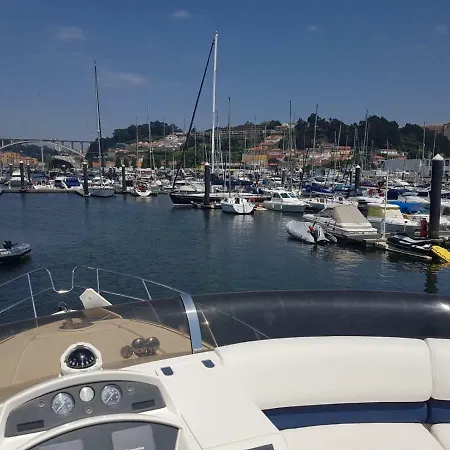 Yacht Douro *