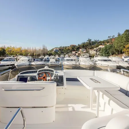 Yacht Douro